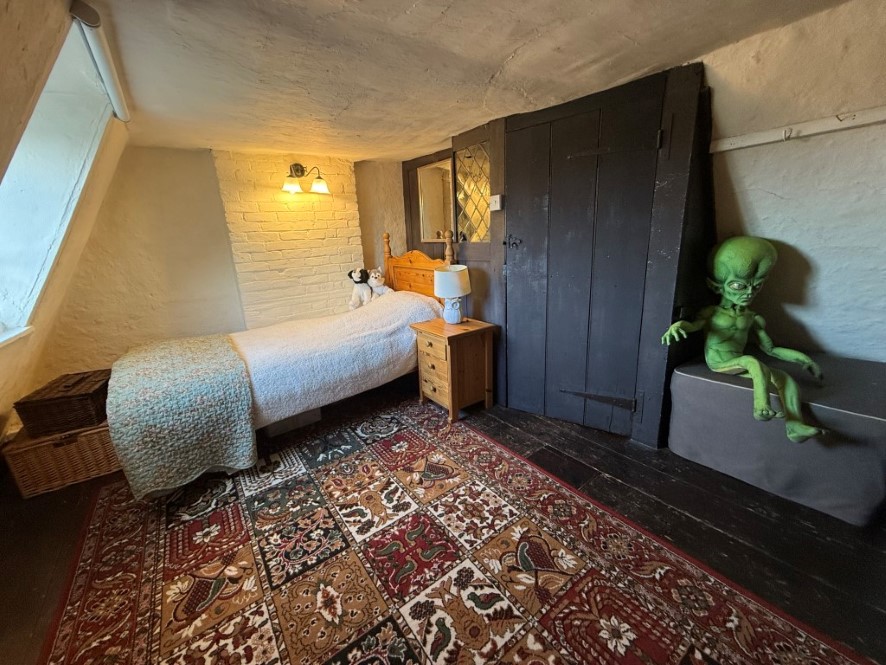 Orchard Cottage, 100 Station Road, Sawbridgeworth, Hertfordshire CM21 9JY