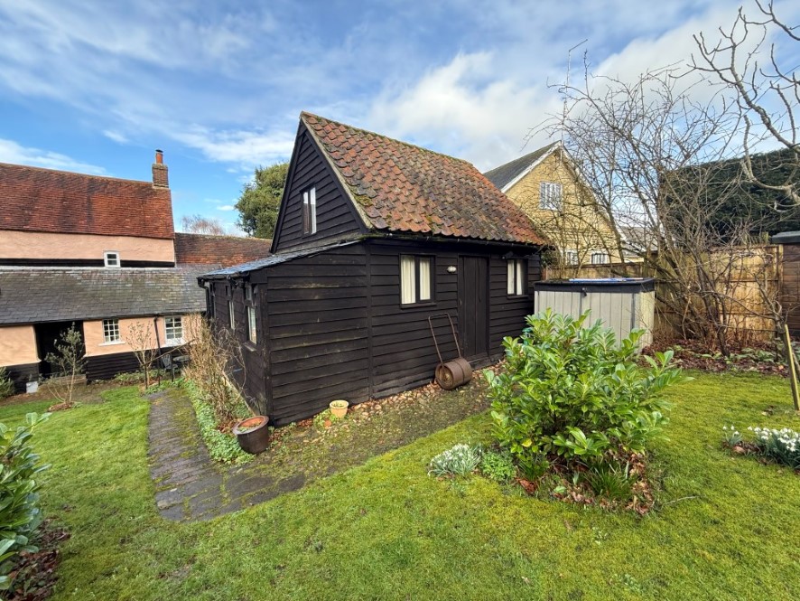 Orchard Cottage, 100 Station Road, Sawbridgeworth, Hertfordshire CM21 9JY