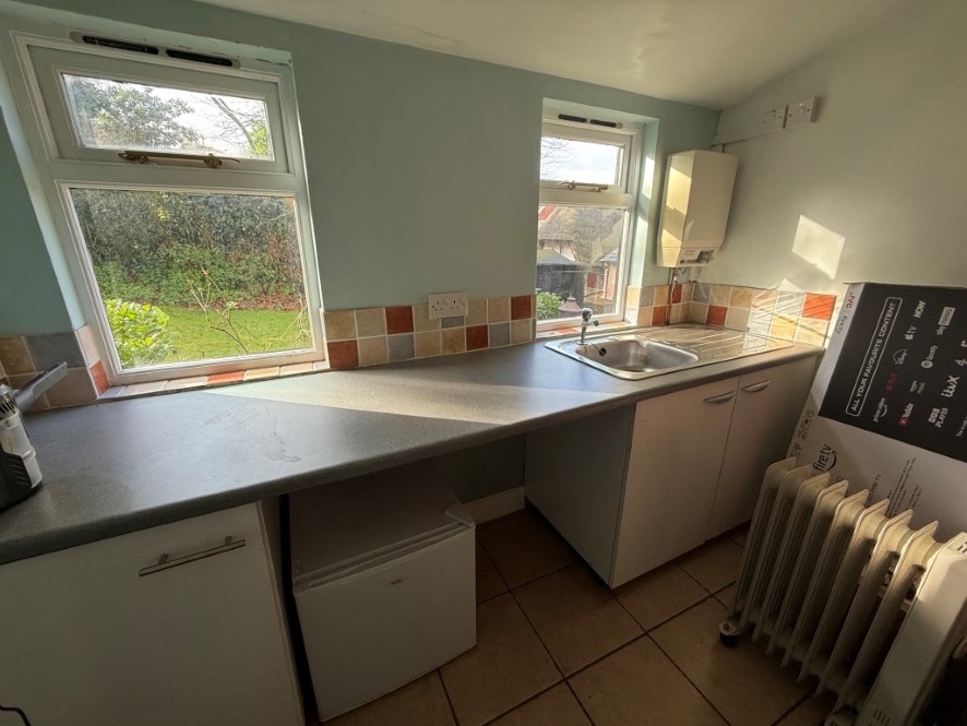 Orchard Cottage, 100 Station Road, Sawbridgeworth, Hertfordshire CM21 9JY