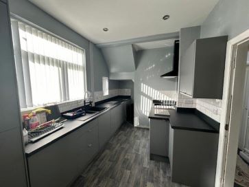 3 North Avenue, South Elmsall, Pontefract, West Yorkshire WF9 2HD