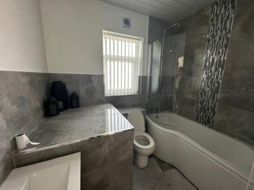 3 North Avenue, South Elmsall, Pontefract, West Yorkshire WF9 2HD