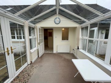 7 The Cottages Auchlochan, Lesmahagow, Lanark, Lanarkshire ML11 0GJ