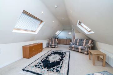 The Royal Hotel, 63 Broad Street, Fraserburgh, Aberdeenshire AB43 9AU