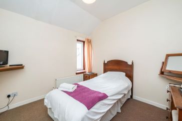 The Royal Hotel, 63 Broad Street, Fraserburgh, Aberdeenshire AB43 9AU