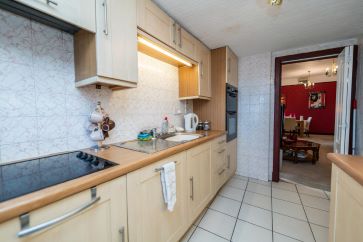 The Royal Hotel, 63 Broad Street, Fraserburgh, Aberdeenshire AB43 9AU