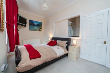 The Royal Hotel, 63 Broad Street, Fraserburgh, Aberdeenshire AB43 9AU