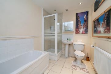 The Royal Hotel, 63 Broad Street, Fraserburgh, Aberdeenshire AB43 9AU