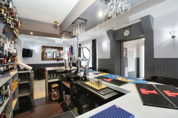 Drumlithie Inn,, Station Road, Drumlithie, Stonehaven, Kincardineshire AB39 3YT