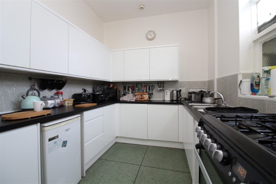 Somerville Hotel, 72 Station Road, Blackpool, Lancashire FY4 1EU