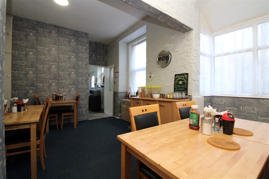 Somerville Hotel, 72 Station Road, Blackpool, Lancashire FY4 1EU