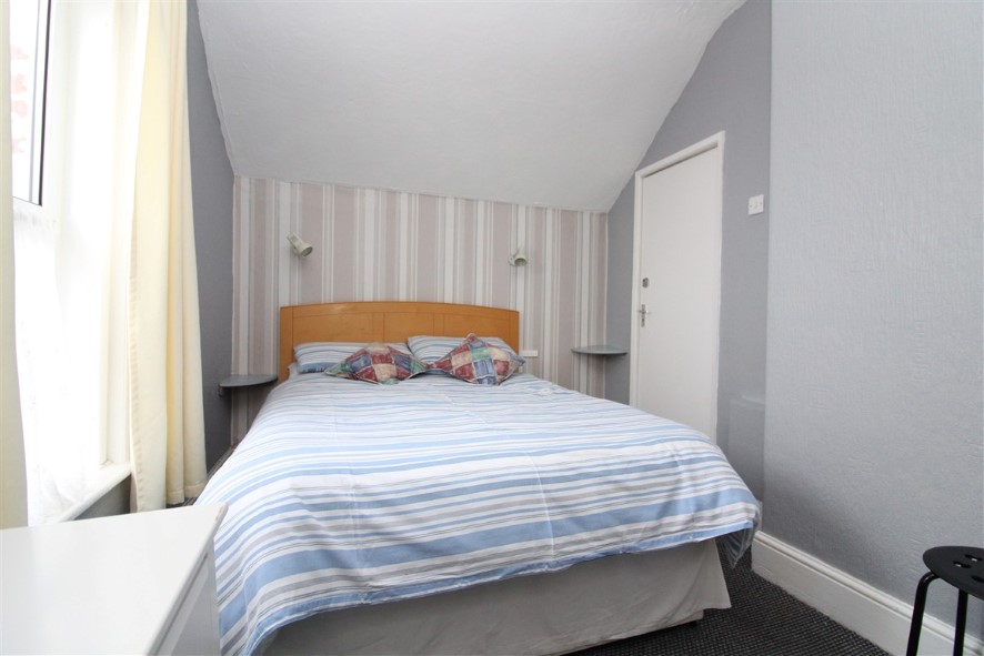 Somerville Hotel, 72 Station Road, Blackpool, Lancashire FY4 1EU