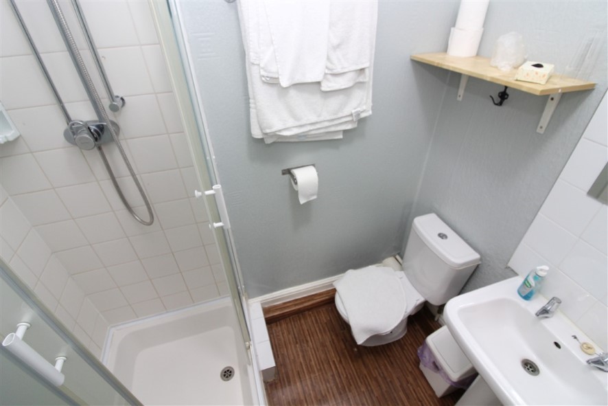 Somerville Hotel, 72 Station Road, Blackpool, Lancashire FY4 1EU