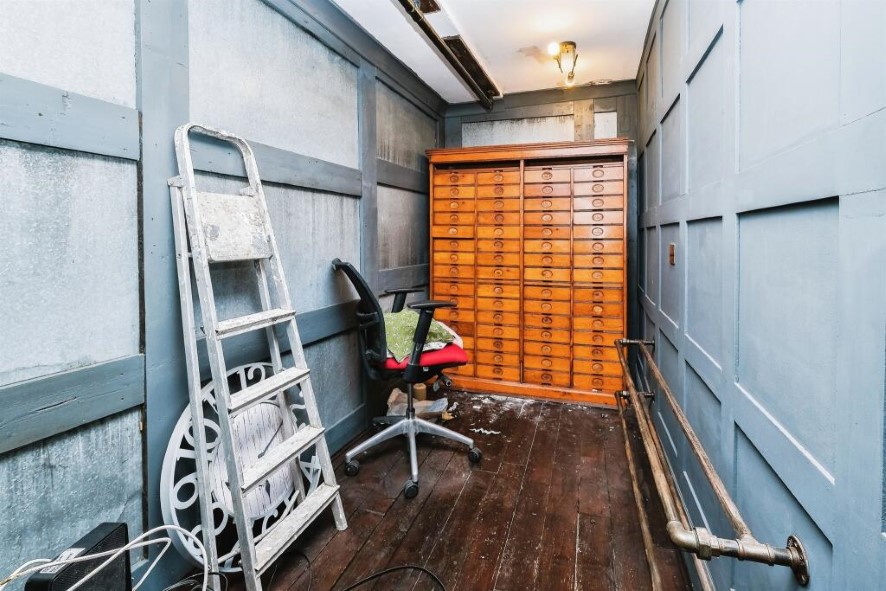 Lot Image