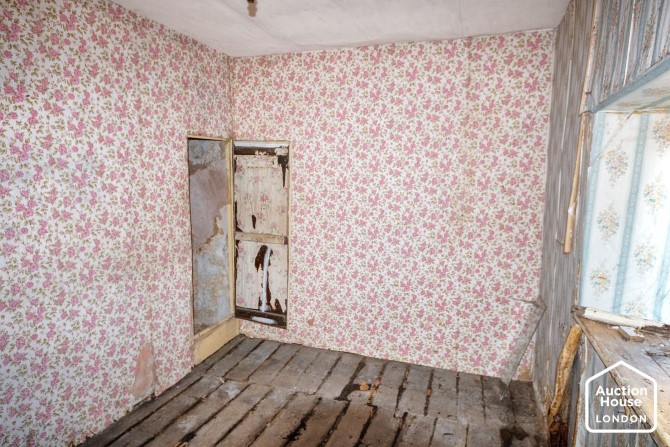 Lot Image