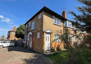 Property for Auction in London - 670 Kenton Road, Harrow, Middlesex, HA3 9QN
