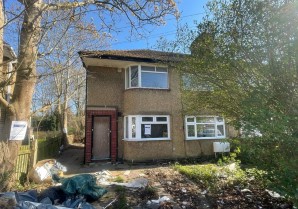 Property for Auction in London - 210 Berwick Avenue, Hayes, Middlesex, UB4 0NJ