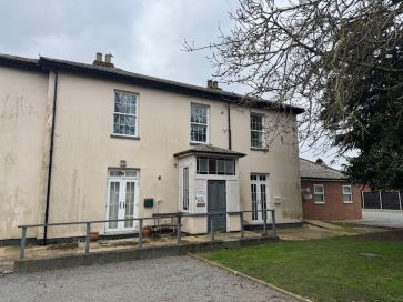 Property for Auction in East Anglia - Flat 5, Sudeley House, 7 Wharf Street, Sutton Bridge, Spalding, Norfolk PE12 9GY