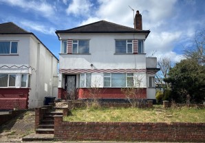 Property for Auction in London - 91 Highview Avenue, Edgware, Middlesex, HA8 9TY