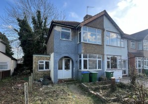 Property for Auction in London - 33 Brookend Road, Sidcup, Kent, DA15 8BE