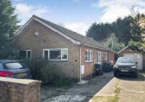Property for Auction in London - 11 Grove Avenue, Beeston, Nottingham, Nottinghamshire, NG9 4ED