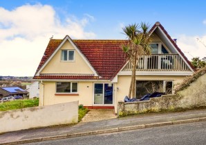 Property for Auction in London - 38 Dracaena Crescent, Hayle, Cornwall, TR27 4EN