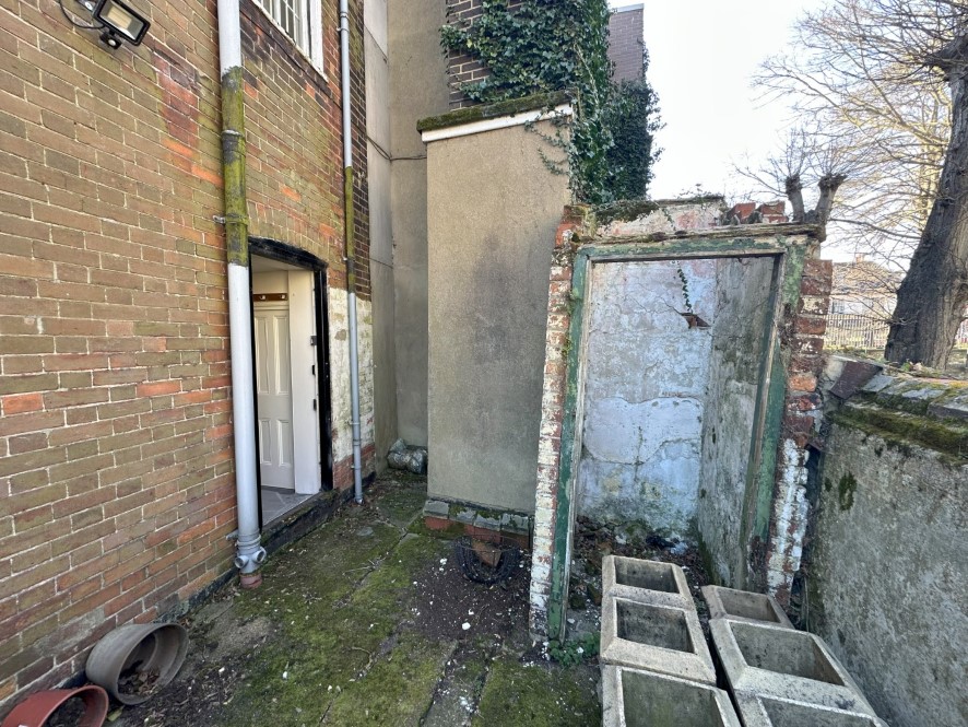 Lot Image