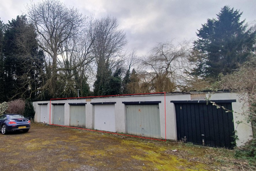 Lockup Garages, Behind 4 Devon Street, Cottingham, East Yorkshire, HU16 4LZ