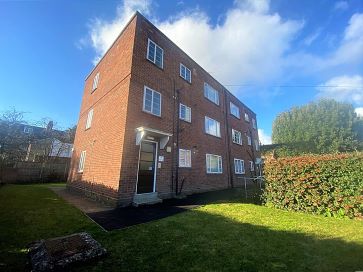 Property for Auction in East Anglia - 15 The Towers, Carrow Hill, Norwich, Norfolk NR1 2BH