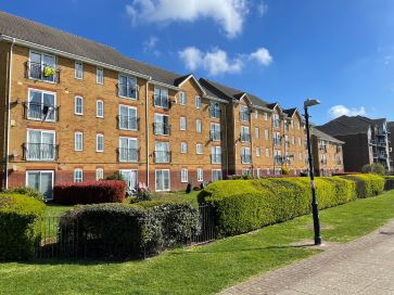 Property for Auction in East Anglia - 36 Coal Court, Grays, Essex RM17 6PN