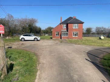 Property for Auction in Wales - Reservoir House, St. Lythan&apos;s, Cardiff CF5 6BQ