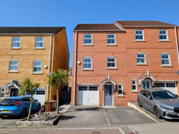Property for Auction in North West - 18 Springfield Rise, Lofthouse, Wakefield, West Yorkshire WF3 3FP