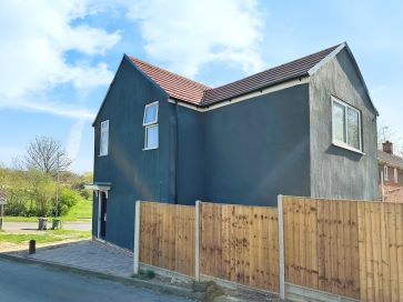 Property for Auction in Coventry & Warwickshire - 115A and B Queen Elizabeth Road, Camphill , Nuneaton, Warwickshire CV10 9BL