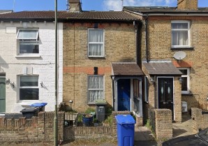 Property for Auction in London - 58 New Road, Staines-upon-Thames, Middlesex, TW18 3DA