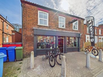 Property for Auction in Hull & East Yorkshire - 112a Norwood, Beverley, East Riding of Yorkshire HU17 9HL