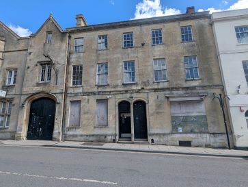 Property for Auction in South West - 3 Weymouth Street, Warminster, Wiltshire BA12 9NP