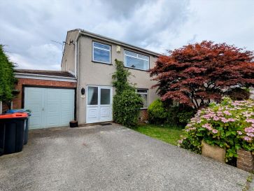 Property for Auction in North West - 8 Hollies Close, Catterall, Preston, Lancashire PR3 0LR