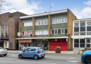 Property for Auction in London - 55B High Street North, Dunstable, Bedfordshire, LU6 1JF