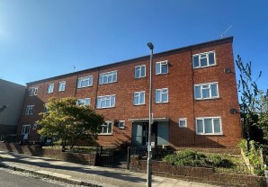 Property for Auction in London - 15 Gowrie Road, Battersea, London, SW11 5NN
