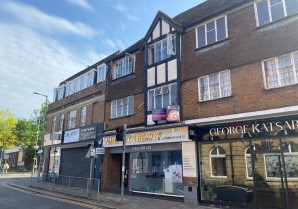 Property for Auction in London - 5 Walpole Buildings, Church Street, Rickmansworth, Hertfordshire, WD3 1BU
