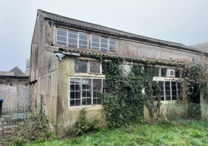 Property for Auction in Sussex & Hampshire - 11a West Street, Shoreham-by-Sea, West Sussex, BN43 5WF