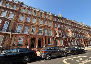 Property for Auction in London - Flat 1, 30 Brechin Place, South Kensington, London, SW7 4QA