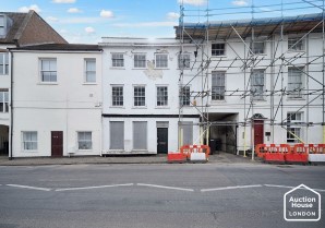 Property for Auction in London - 9 London Road, Newbury, West Berkshire, RG14 1JL