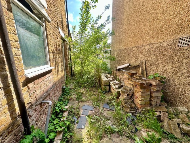 Lot Image