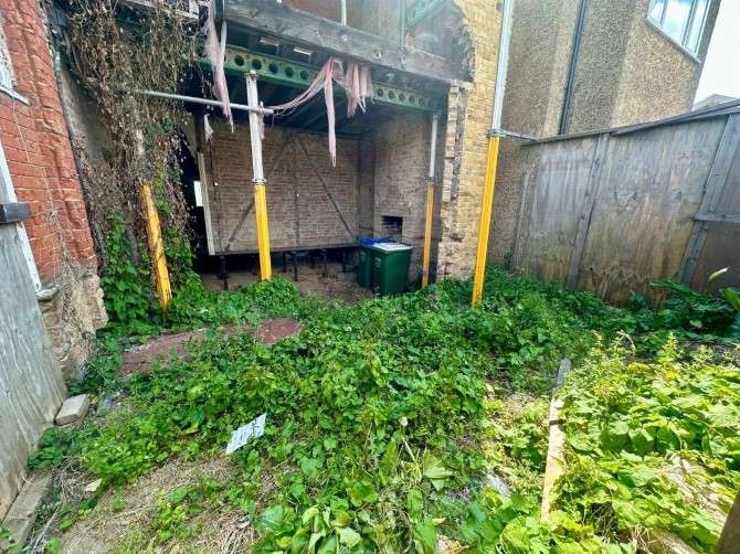 Lot Image