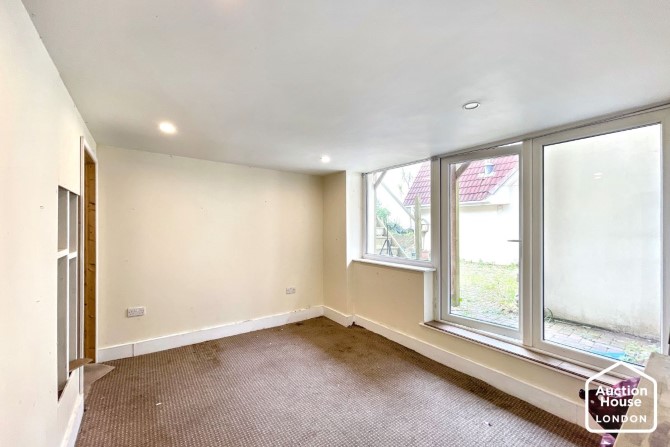 Lot Image