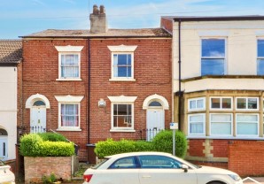 Property for Auction in London - 26 Portland Road, Nottingham, Nottinghamshire, NG7 4GN