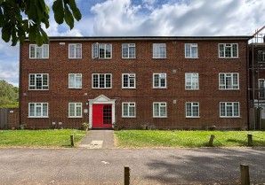 Property for Auction in London - 35 Bucklers Way, Carshalton, Surrey, SM5 2DZ