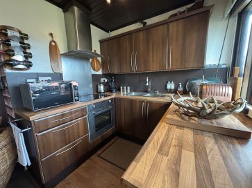 Lallybroch, 1 Melldalloch Lodges, 1 Melldalloch Lodges, Kilfinan, Tighnabruaich, Argyll PA21 2ER