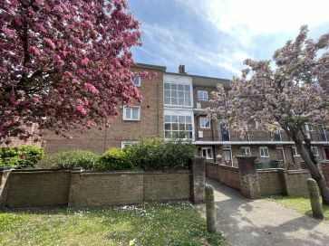 Property for Auction in East Anglia - 3 Yarmouth Way, Great Yarmouth, Norfolk NR30 2SJ