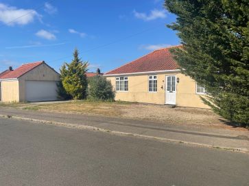 Property for Auction in East Anglia - 27 Bramble Avenue, Hellesdon, Norwich, Norfolk NR6 6LN